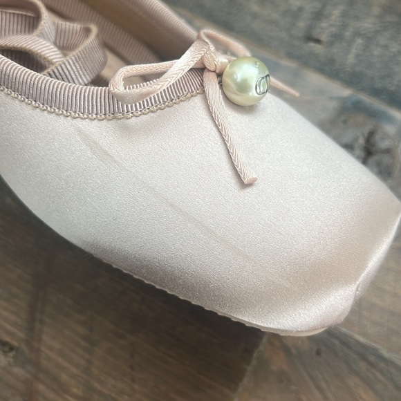 CHRISTIAN DIOR Satin Grosgrain D-Joy Ballet Flats in Pink Beige - Picture 7 of 11